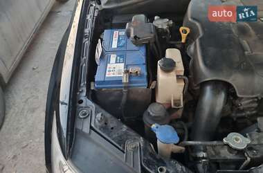 Внедорожник / Кроссовер Kia Mohave 2012 в 