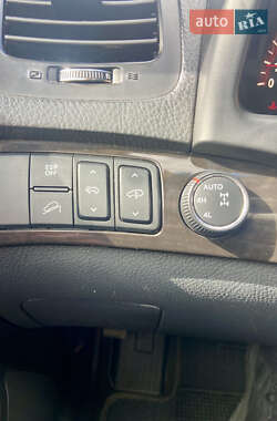 Внедорожник / Кроссовер Kia Mohave 2012 в 
