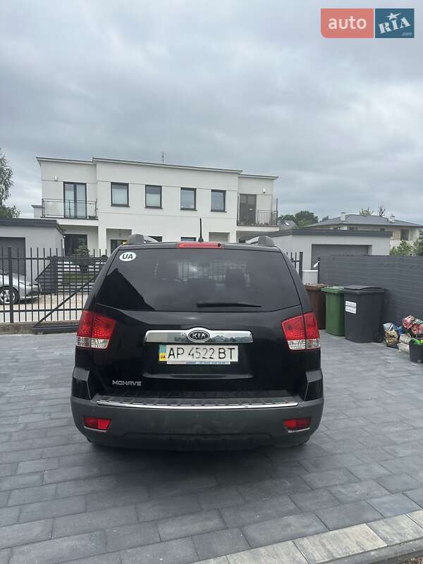 Позашляховик / Кросовер Kia Mohave 2010 в Львові