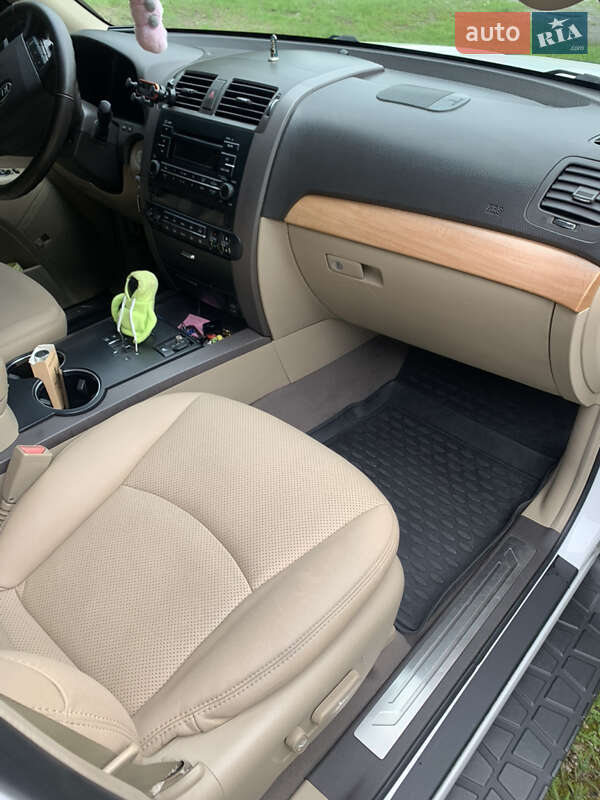 Позашляховик / Кросовер Kia Mohave 2011 в Немирові