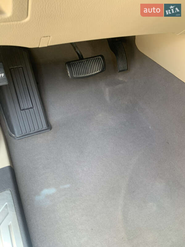 Позашляховик / Кросовер Kia Mohave 2011 в Немирові