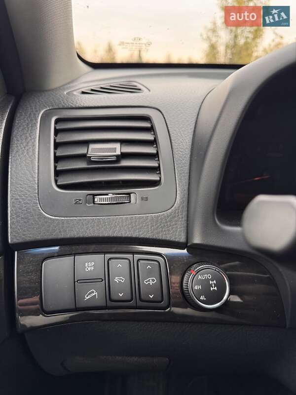 Внедорожник / Кроссовер Kia Mohave 2011 в Киеве