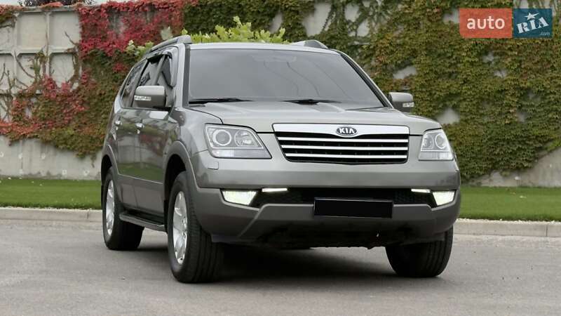 Позашляховик / Кросовер Kia Mohave 2012 в  фото Позашляховик / Кросовер Kia Mohave 2012 в