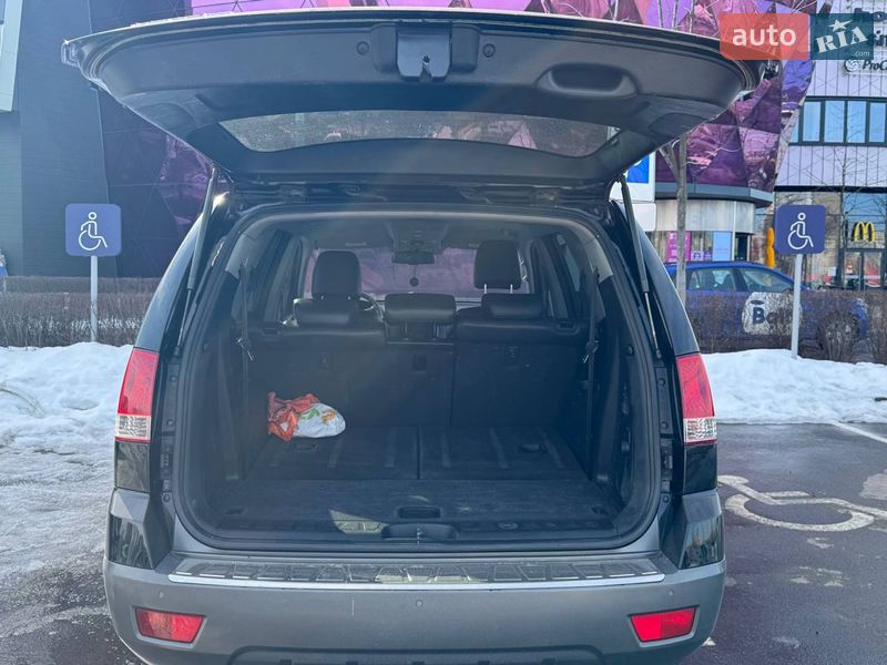 Внедорожник / Кроссовер Kia Mohave 2011 в Киеве фото 7 Внедорожник / Кроссовер Kia Mohave 2011 в Киеве