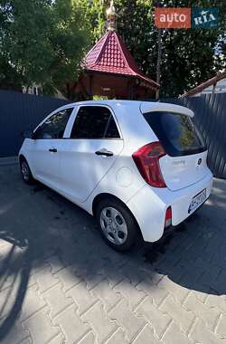 Хэтчбек Kia Morning 2016 в 