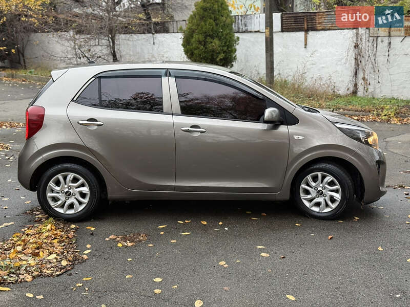 Хэтчбек Kia Morning 2018 в Чернигове