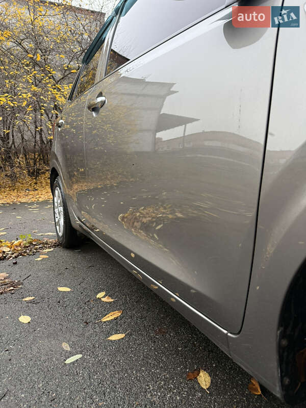 Хэтчбек Kia Morning 2018 в Чернигове