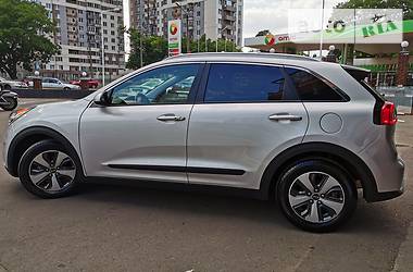 Внедорожник / Кроссовер Kia Niro 2017 в Одессе