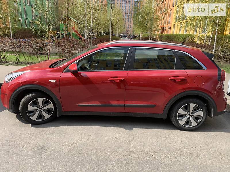 Хетчбек Kia Niro 2018 в Києві