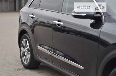 Позашляховик / Кросовер Kia Niro 2019 в 
