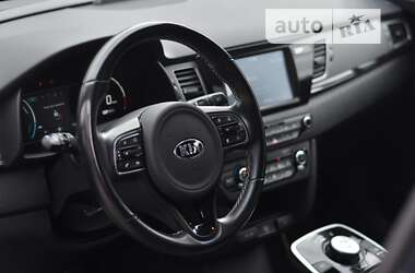 Позашляховик / Кросовер Kia Niro 2019 в 