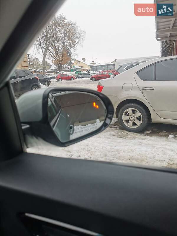 Позашляховик / Кросовер Kia Niro 2019 в Львові