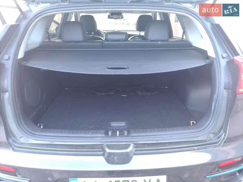 Внедорожник / Кроссовер Kia Niro 2020 в Киеве