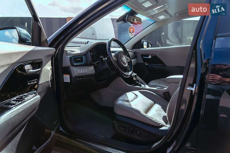 Внедорожник / Кроссовер Kia Niro 2018 в Хмельницком