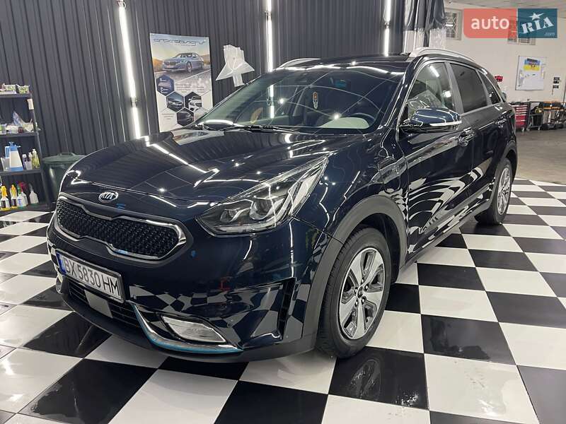 Внедорожник / Кроссовер Kia Niro 2018 в Хмельницком