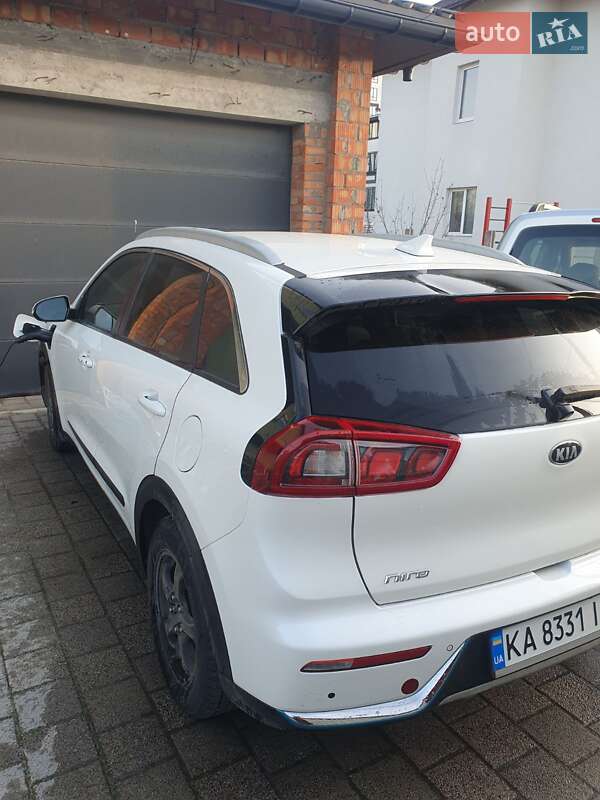 Внедорожник / Кроссовер Kia Niro 2018 в Киеве фото 4 Внедорожник / Кроссовер Kia Niro 2018 в Киеве