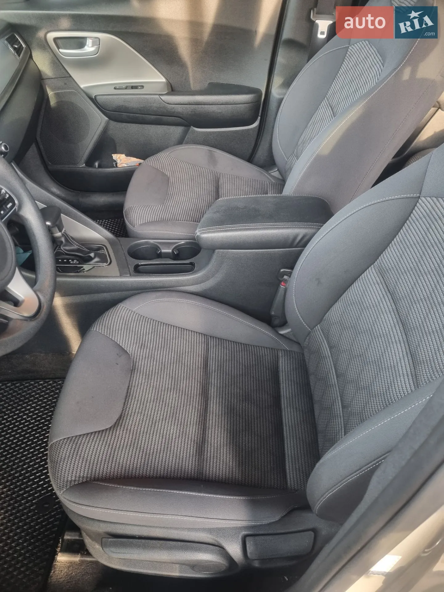 2016 Kia Niro - мініатюра 11