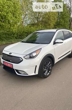 Позашляховик / Кросовер Kia Niro 2017 в Дрогобичі