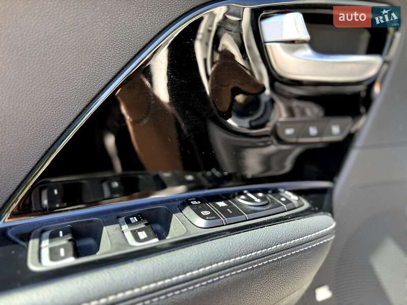 Внедорожник / Кроссовер Kia Niro 2021 в Киеве