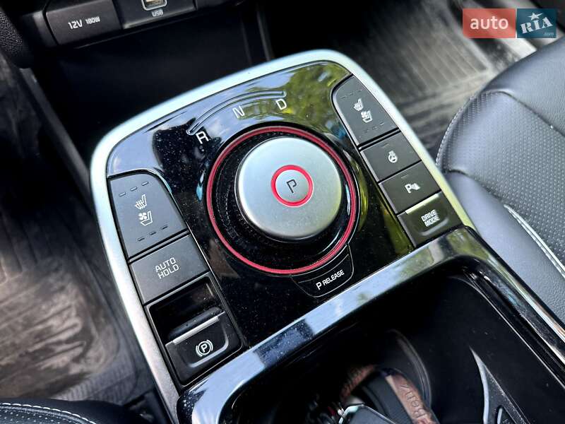 Внедорожник / Кроссовер Kia Niro 2021 в Киеве