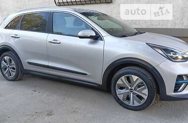 Внедорожник / Кроссовер Kia Niro 2019 в Казатине