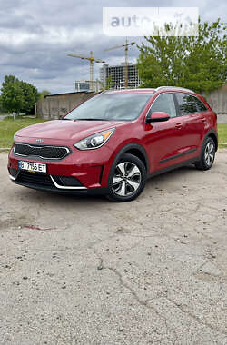 Позашляховик / Кросовер Kia Niro 2017 в Києві