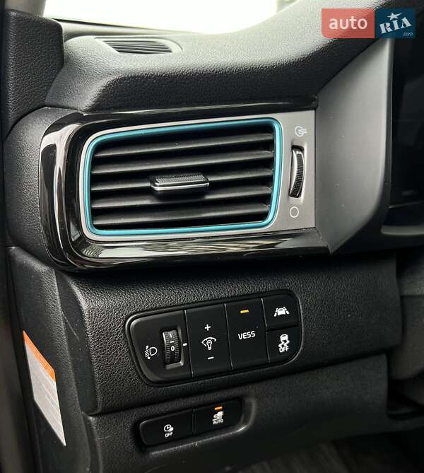 Позашляховик / Кросовер Kia Niro 2019 в Житомирі