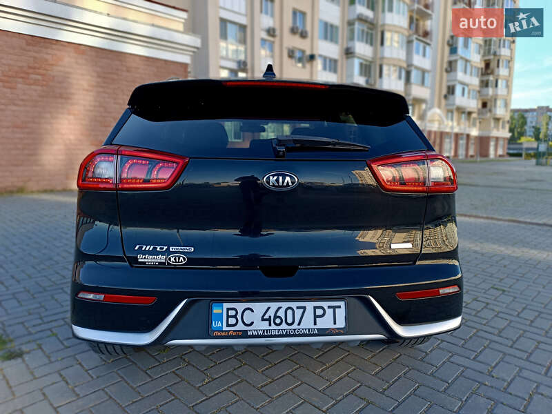 Внедорожник / Кроссовер Kia Niro 2017 в Николаеве