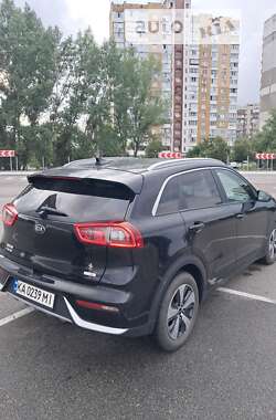 Внедорожник / Кроссовер Kia Niro 2017 в Киеве