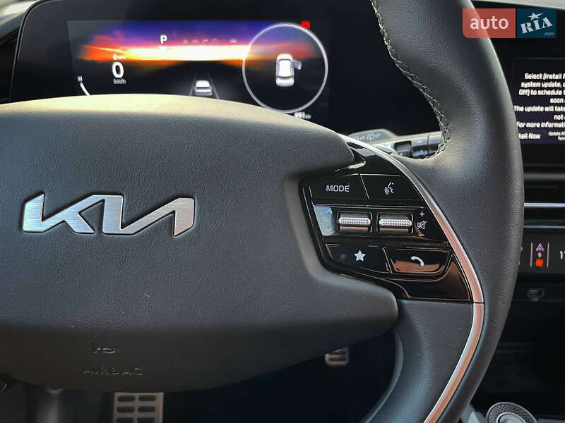 Внедорожник / Кроссовер Kia Niro 2023 в Львове