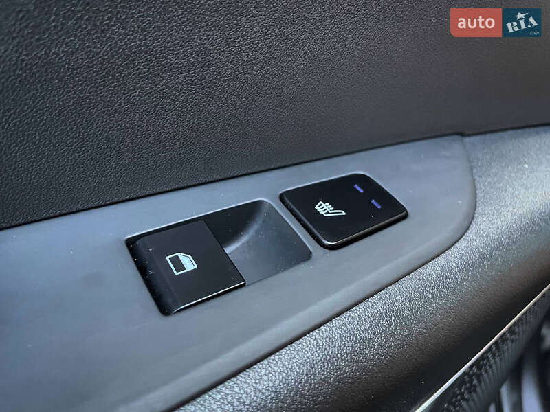 Внедорожник / Кроссовер Kia Niro 2023 в Львове