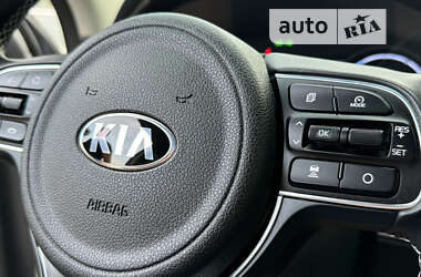 Внедорожник / Кроссовер Kia Niro 2021 в 
