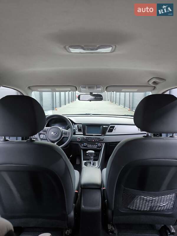 Позашляховик / Кросовер Kia Niro 2018 в Львові