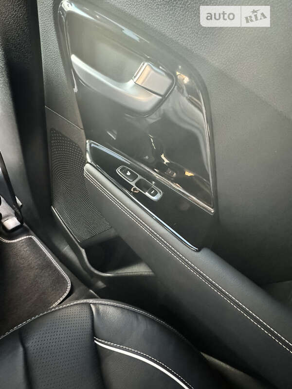Позашляховик / Кросовер Kia Niro 2020 в Одесі