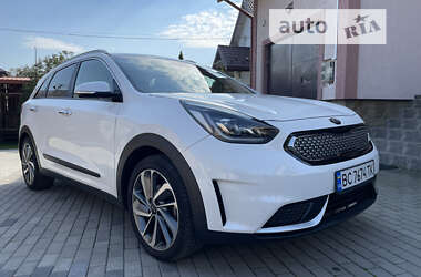 Позашляховик / Кросовер Kia Niro 2017 в Львові