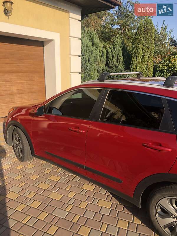 Позашляховик / Кросовер Kia Niro 2018 в Житомирі