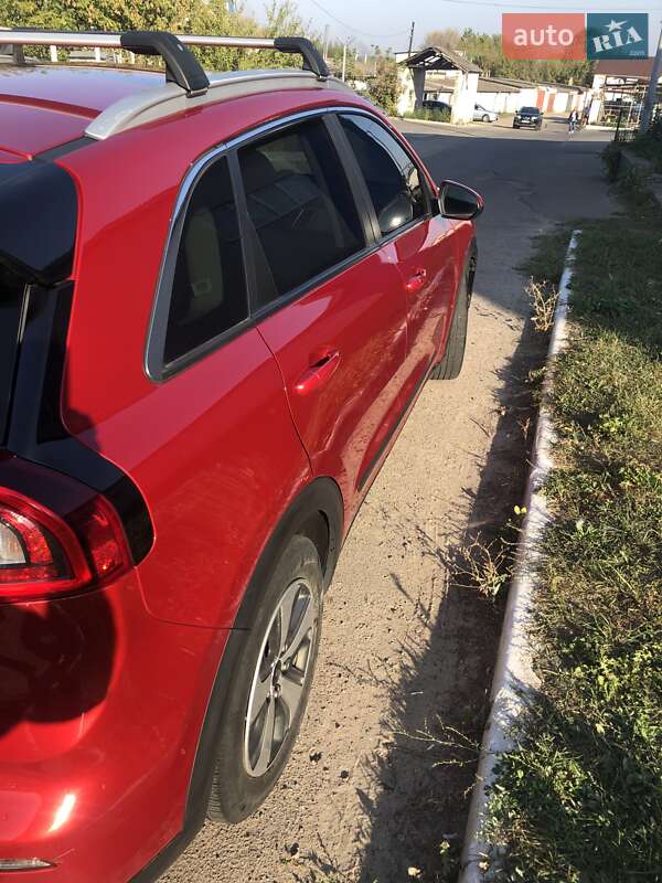 Позашляховик / Кросовер Kia Niro 2018 в Житомирі