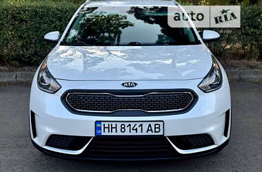 Позашляховик / Кросовер Kia Niro 2017 в Одесі