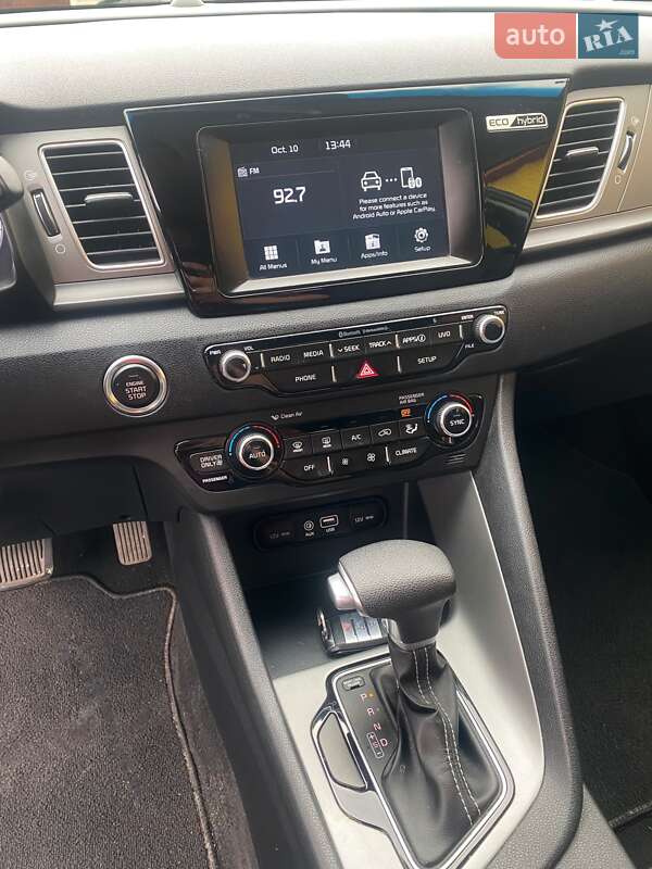 Внедорожник / Кроссовер Kia Niro 2017 в Ковеле