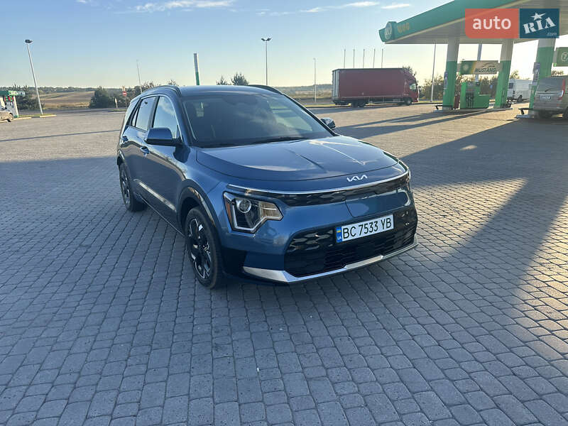 Внедорожник / Кроссовер Kia Niro 2023 в Новояворовске