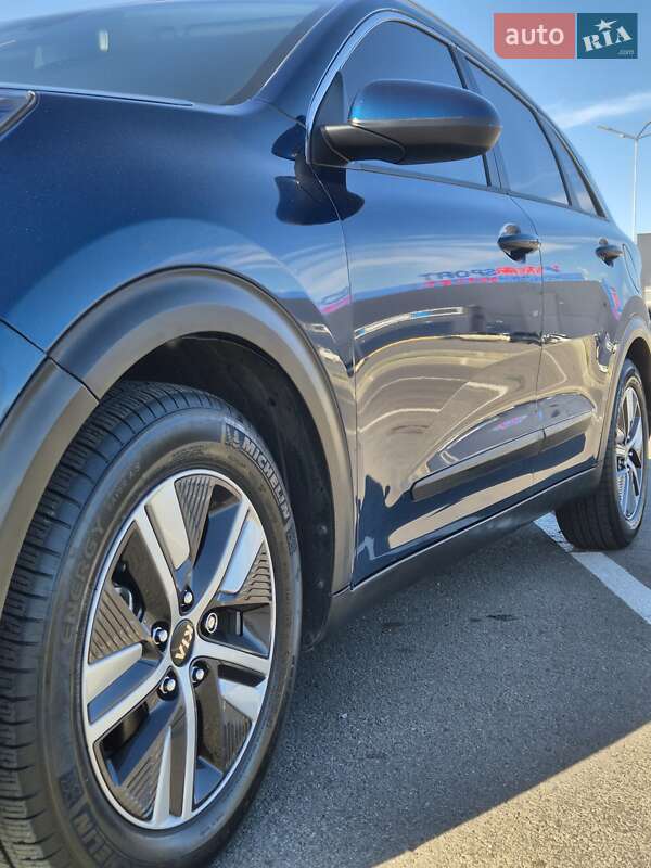 Позашляховик / Кросовер Kia Niro 2020 в Дніпрі