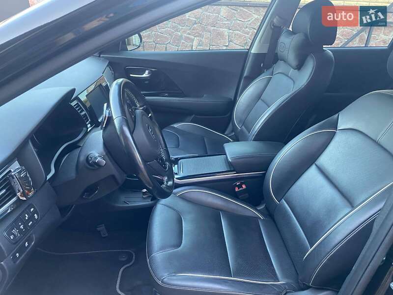 Внедорожник / Кроссовер Kia Niro 2019 в Житомире