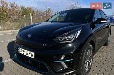 Внедорожник / Кроссовер Kia Niro 2019 в Дубно