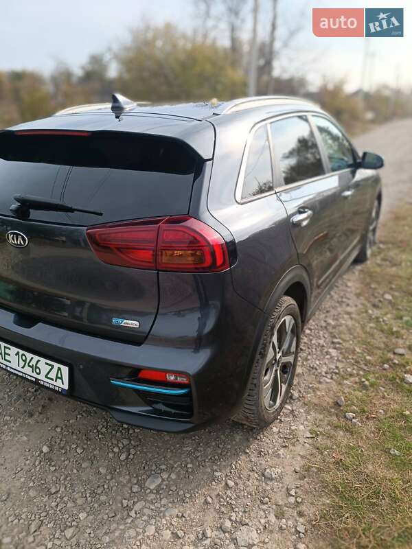 Внедорожник / Кроссовер Kia Niro 2020 в Кривом Роге