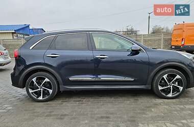 Внедорожник / Кроссовер Kia Niro 2020 в Радомышле