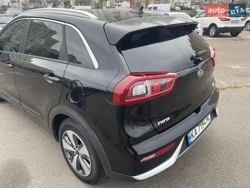 Внедорожник / Кроссовер Kia Niro 2017 в Сквире