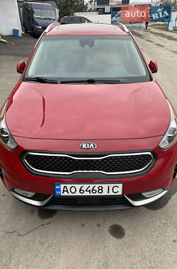 Внедорожник / Кроссовер Kia Niro 2017 в Ужгороде