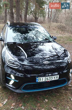 Позашляховик / Кросовер Kia Niro 2018 в 