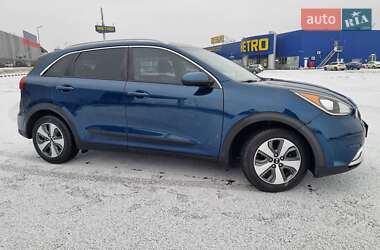 Внедорожник / Кроссовер Kia Niro 2017 в Ровно