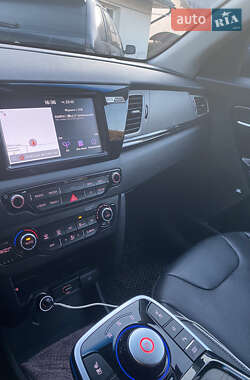 Внедорожник / Кроссовер Kia Niro 2019 в 